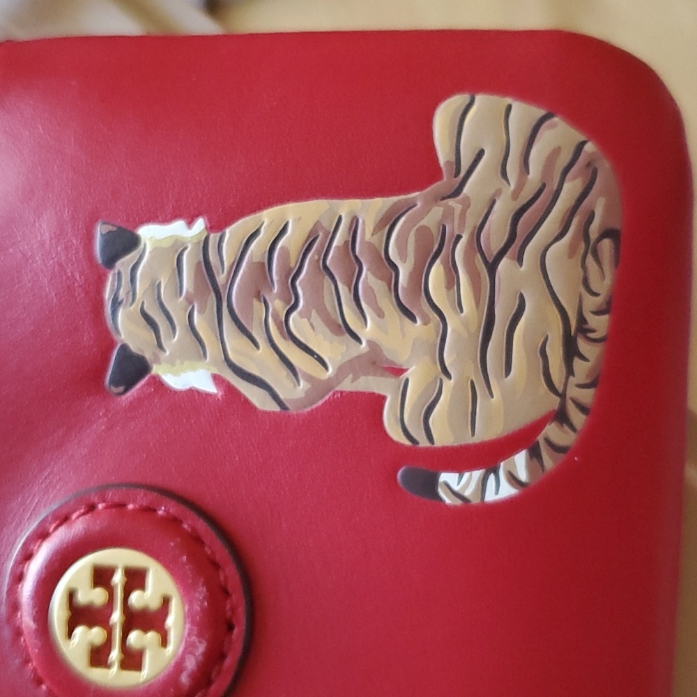 Limited Edition Tory Burch Lunar New Year Tiger Key FOB Card Case - Picture 7 of 9